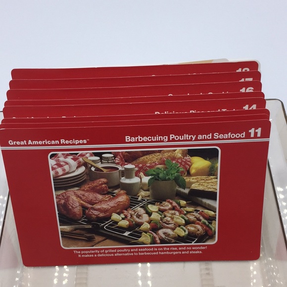 Vintage Great American Recipes Cards in Plastic Storage Box - Picture 10 of 16